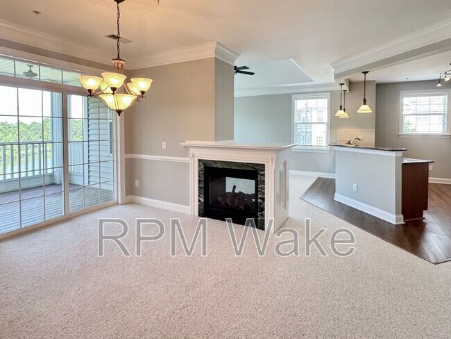 Building Photo - 10411 Rosegate Ct