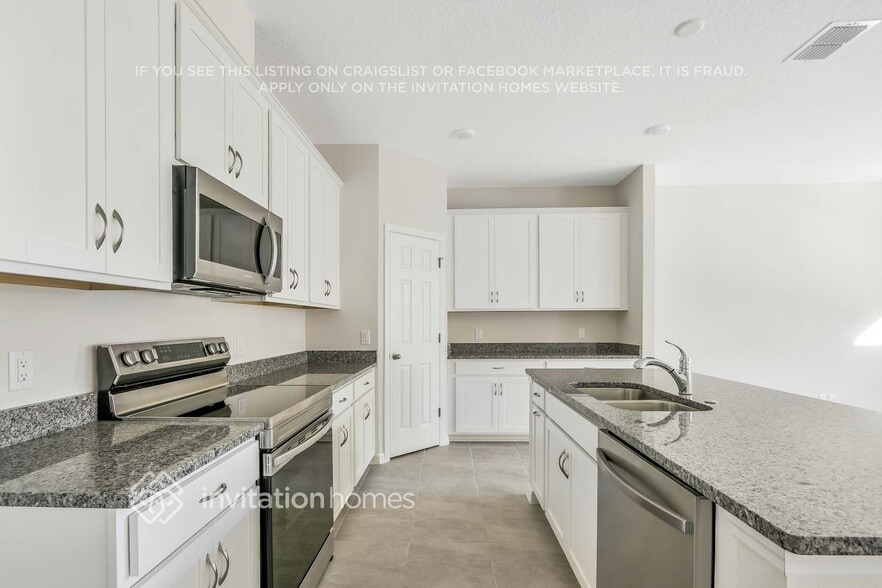 Building Photo - 4924 Autumn Ridge Dr