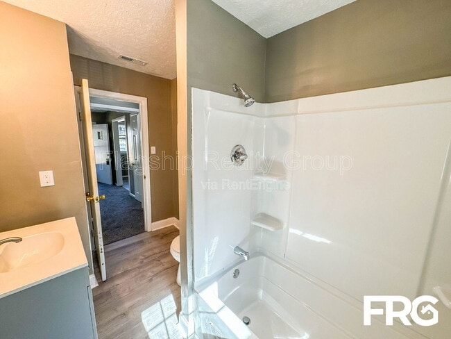 Building Photo - 416 N Kornegay St