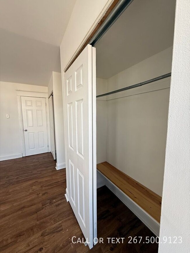 Building Photo - 226 W Ruscomb St