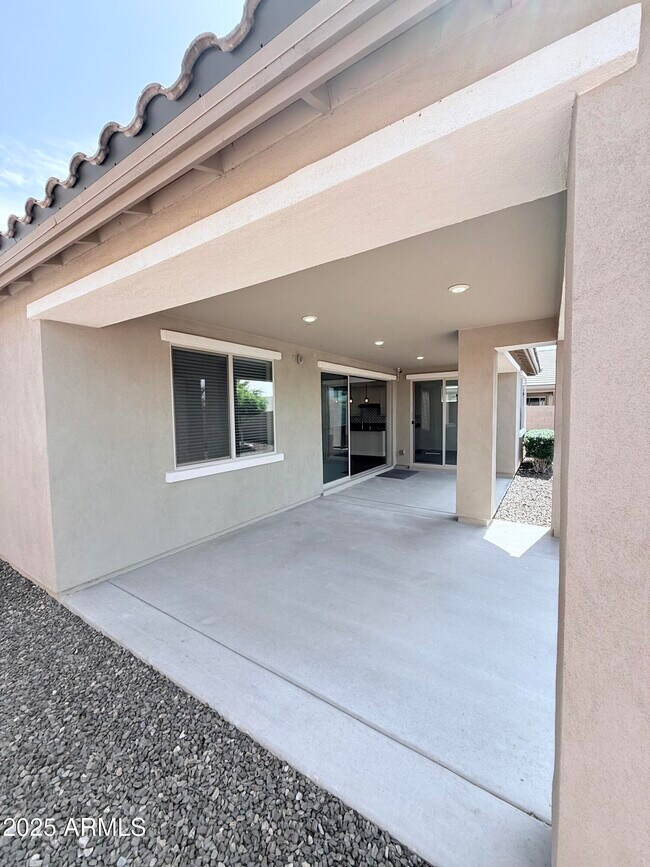 Building Photo - 11407 W Duane Ln