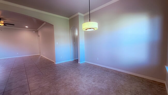 Building Photo - 1617 Twin Falls Dr