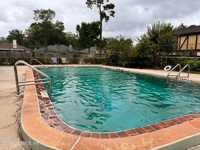 Building Photo - 4814 Windrush Ln