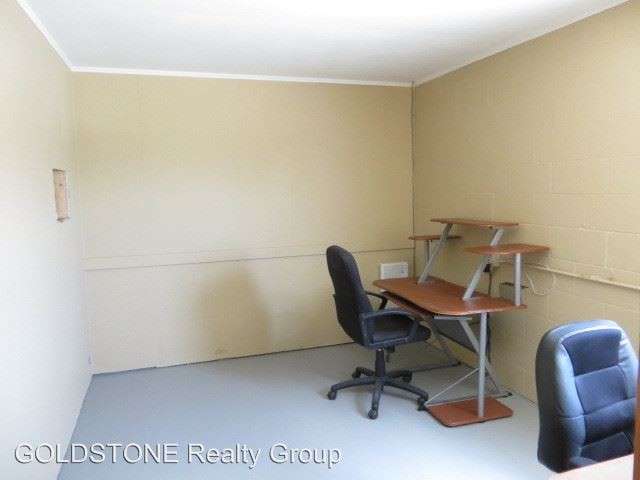 Building Photo - 14311-14401 N Nebraska Ave