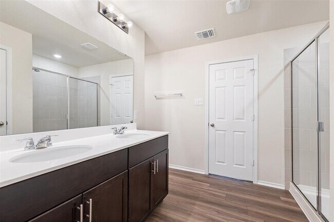 Building Photo - 201 Katie Elder Dr