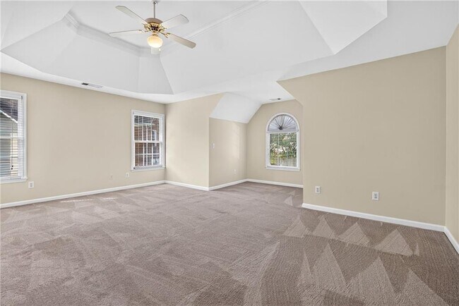 Building Photo - 2311 Ravinia Ct NE