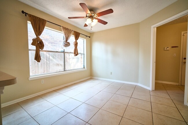 Building Photo - 13407 Nantucket Dr