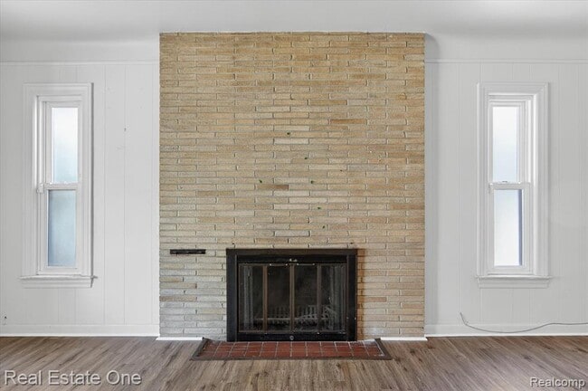 Building Photo - 7420 Drexel St