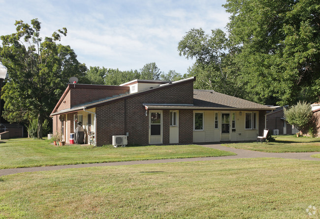 Building Photo - General Pulaski Terrace