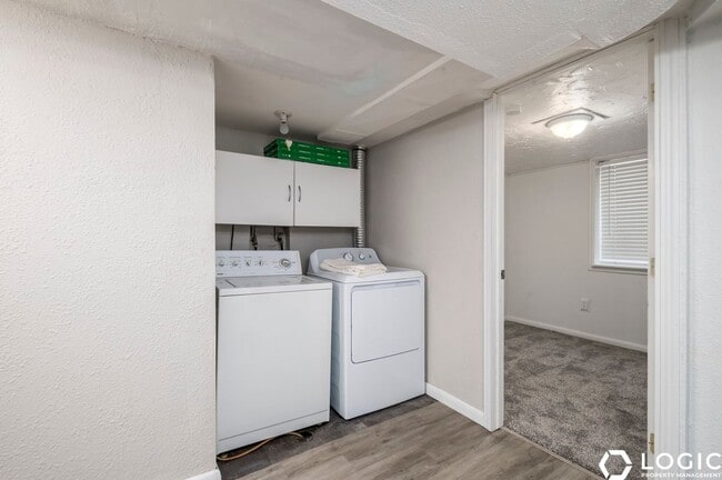 Building Photo - 761 700 W