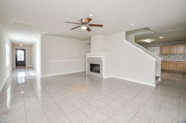 Building Photo - 13410 Cricklewood Creek Ln