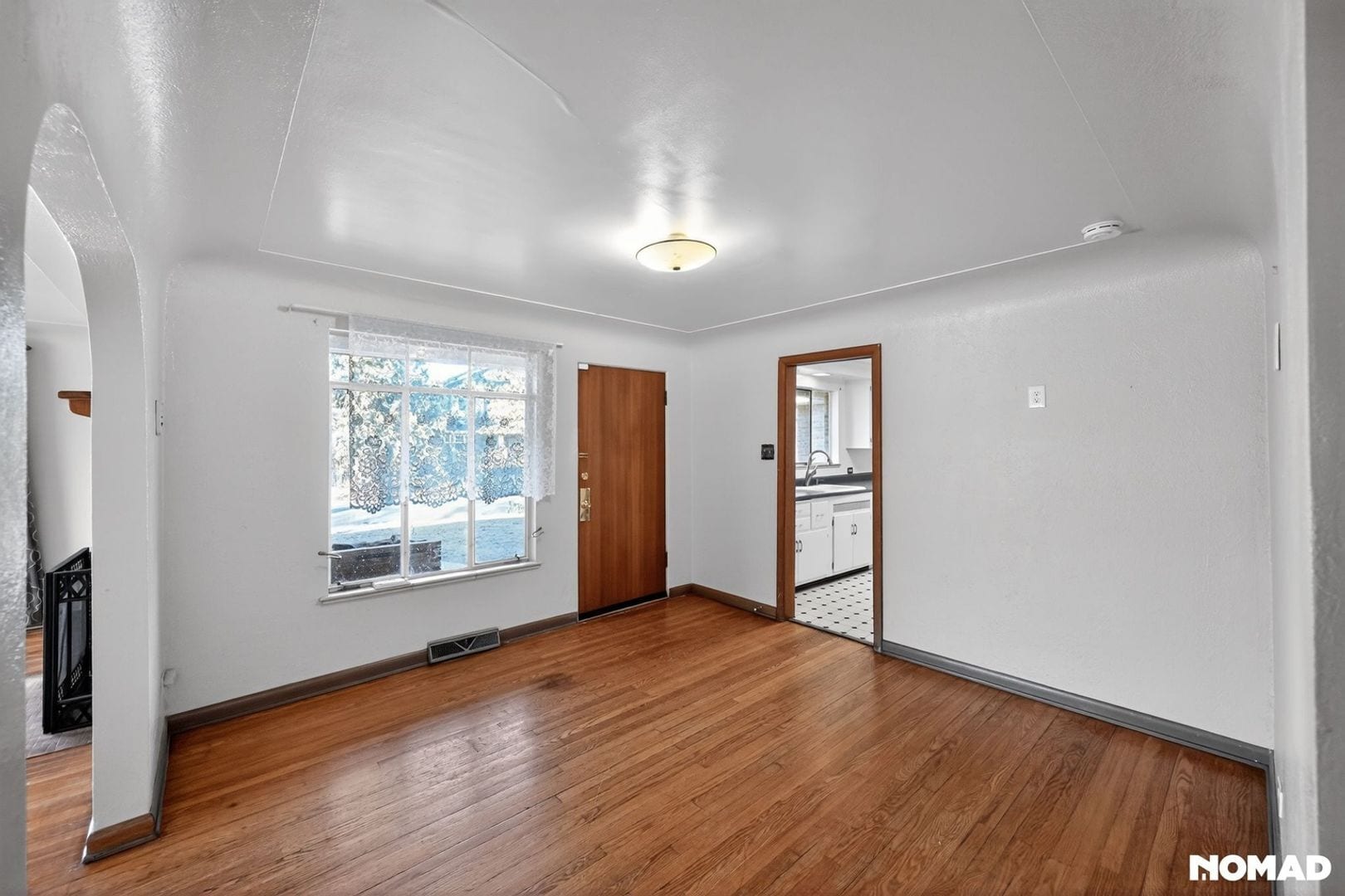 Building Photo - 6801 E 6th Ave