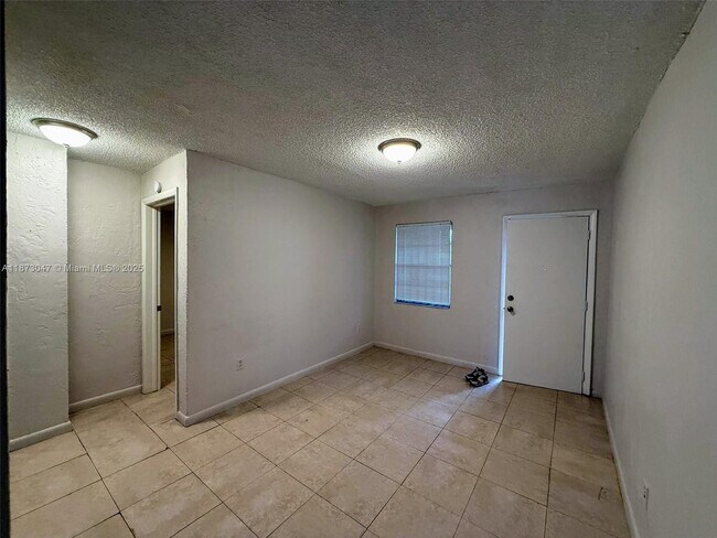 Building Photo - 14140 NW 24th Ct