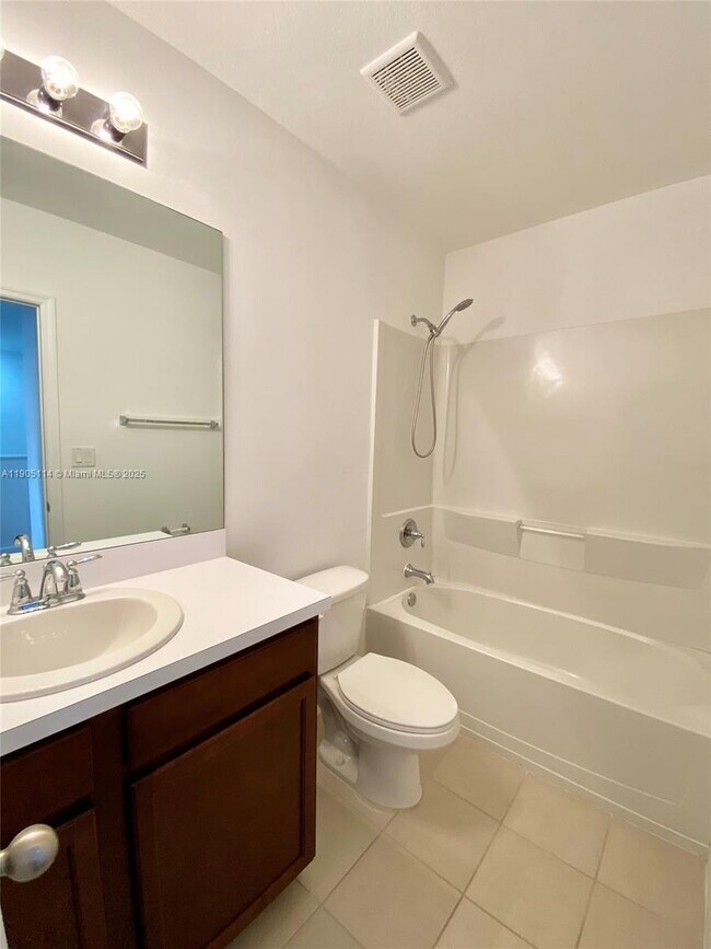 Building Photo - 21479 NW 14th Ct