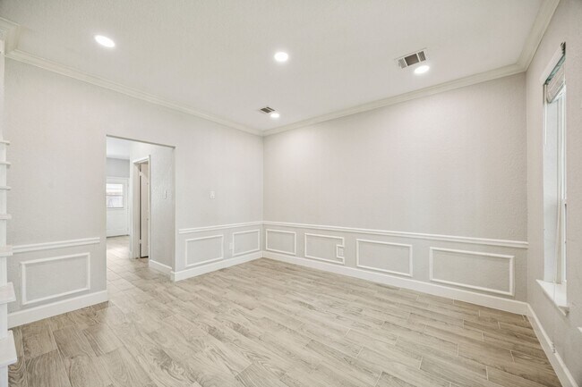 Building Photo - 16802 Willow Bend Ct
