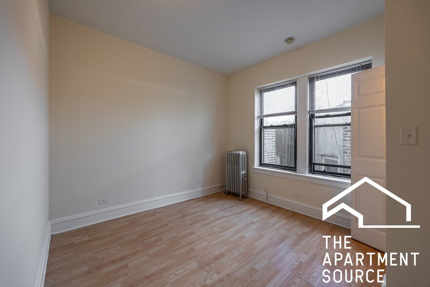 Building Photo - 4851 N Damen Ave