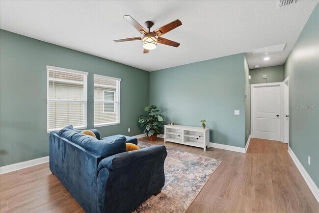 Building Photo - 2808 Gipper Cir