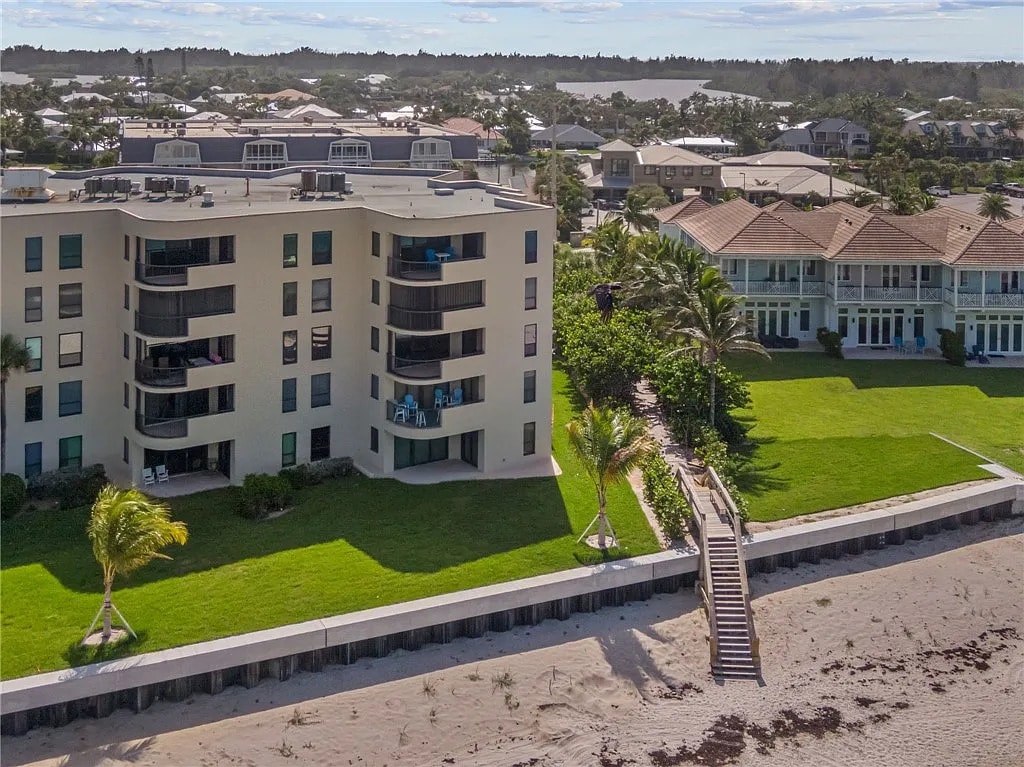 BEACH ACCESS - 4600 Jimmy Buffett Mem Hwy