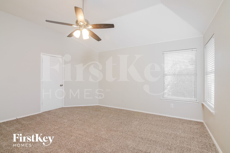 Building Photo - 901 Cutting Horse Dr