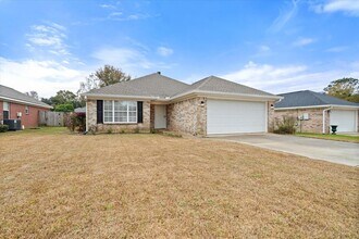 Building Photo - HEART OF DAPHNE LISTING!