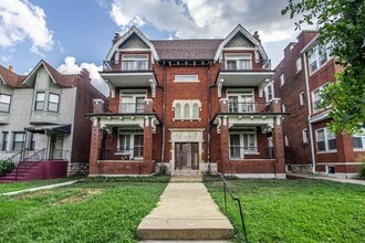 Building Photo - 6016 Waterman Blvd