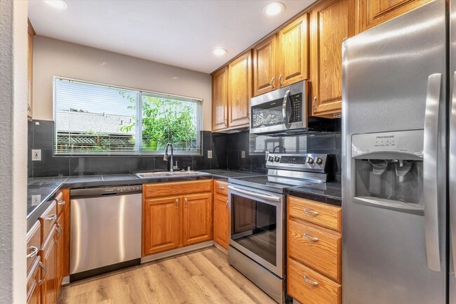 Building Photo - San Jose 4 Bedroom with Solar Power & Central A/C