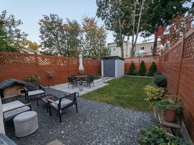 Building Photo - 39-39 55th St