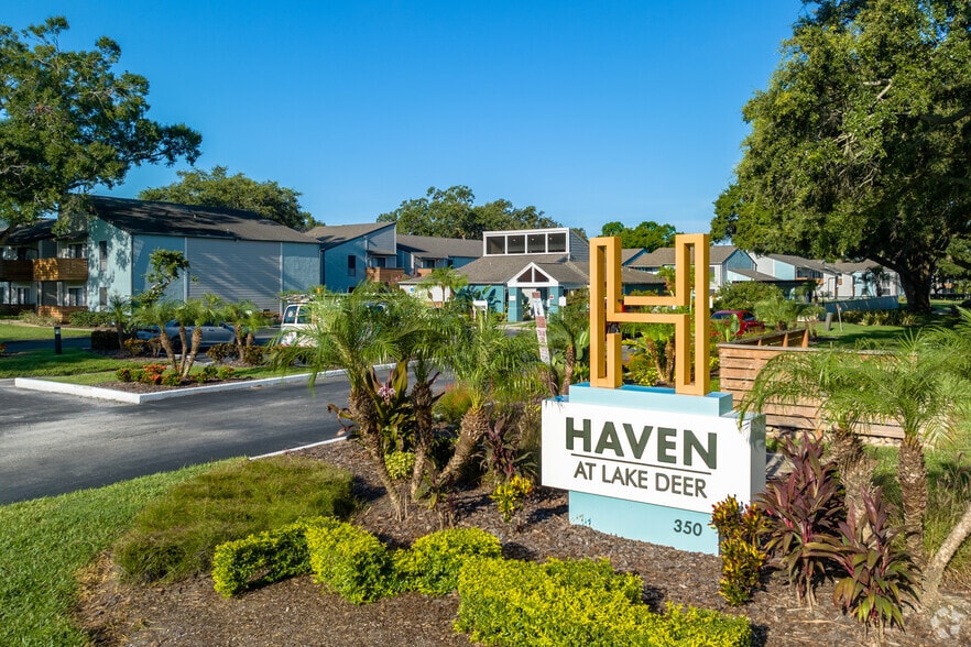 Building - Haven at Lake Deer
