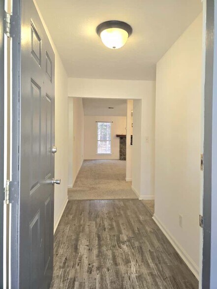 Building Photo - 506 Ridgedale Way