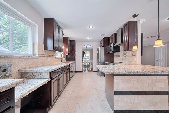 Building Photo - 14127 Britoak Ln