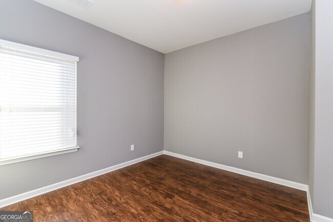 Building Photo - 910 Prather Ct SW