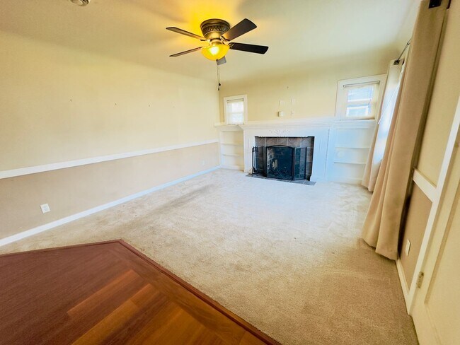 Building Photo - Classic Seattle South Park 2bed/1bath bung...