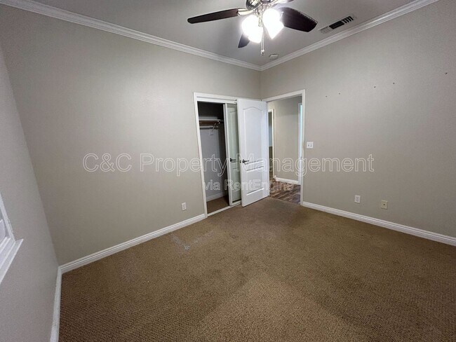 Building Photo - 2315 Fairmont Ave