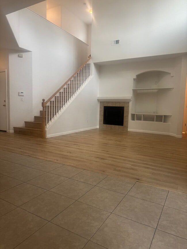 Building Photo - Beautiful and Spacious NW Reno Home
