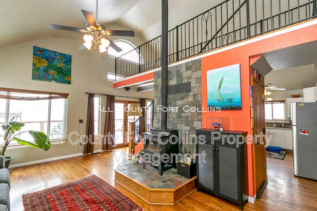 Building Photo - 6009 Hillside Dr