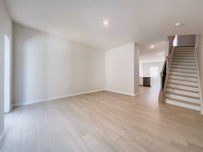 Building Photo - 1836 Autumn Mist