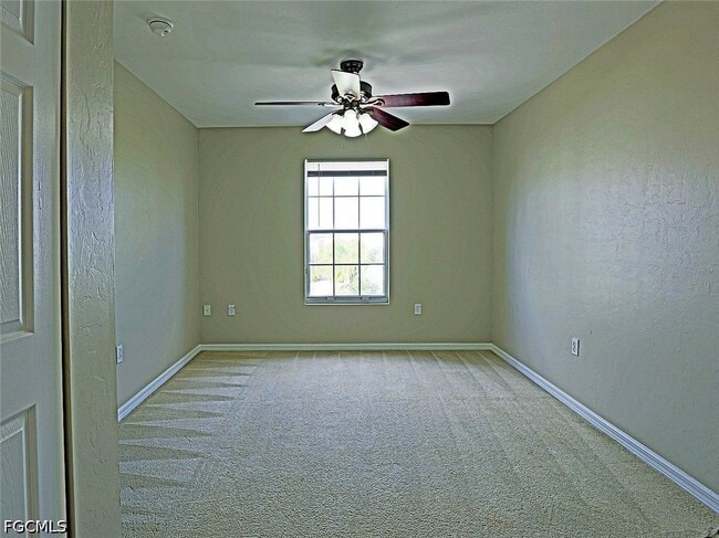 Building Photo - 3647 Pine Oak Cir