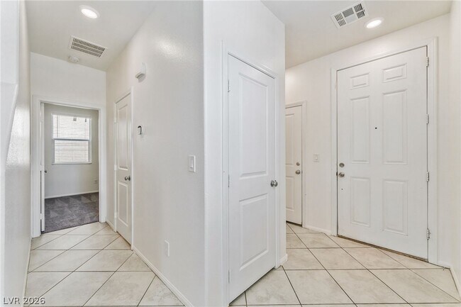 Building Photo - 5371 Boschetto St