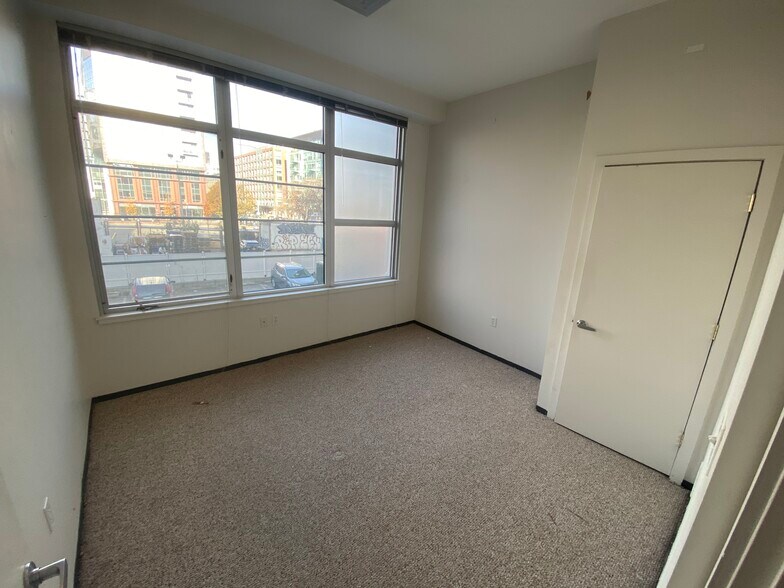 Building Photo - 379 Harrison Ave