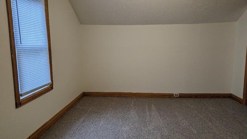 Building Photo - 2312 Avon St