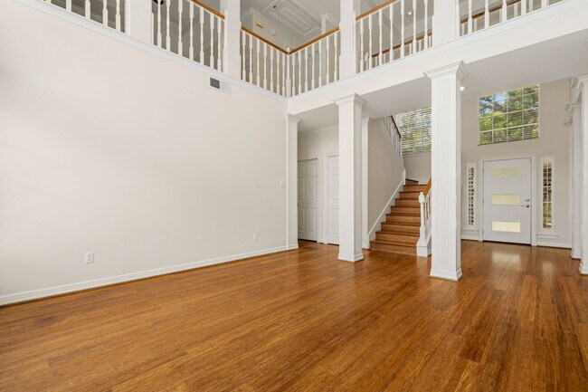 Building Photo - 14207 Woodville Gardens Dr