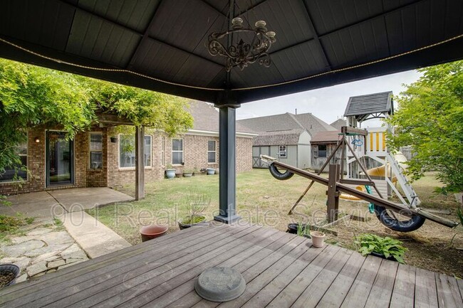 Building Photo - 7827 Anna Calla Way