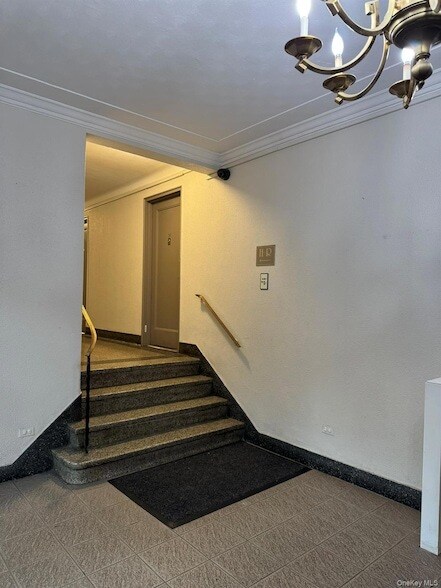 Building Photo - 88-10 34th Ave