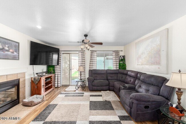 Building Photo - 40147 N Cassara Dr