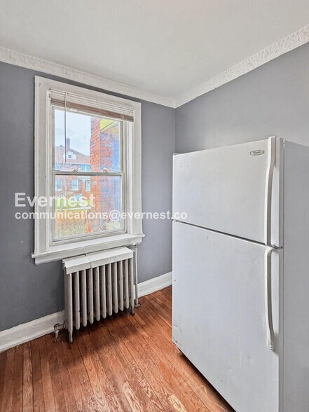 Building Photo - 4203 Cortland St