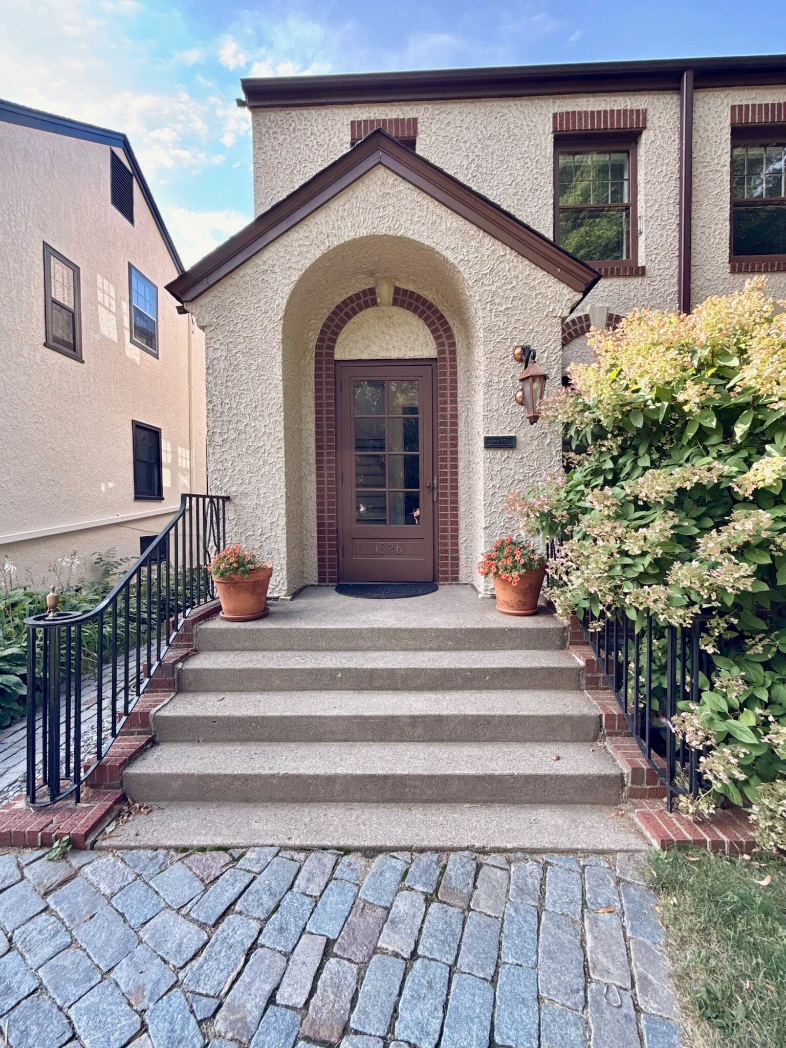 Front Door - 1926 SUMMIT AVENUE