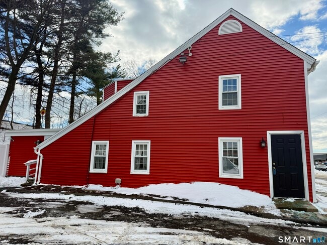 Building Photo - 1185 Linden Ave