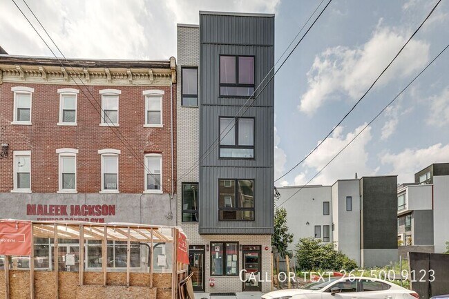 Building Photo - 930 N 2nd St