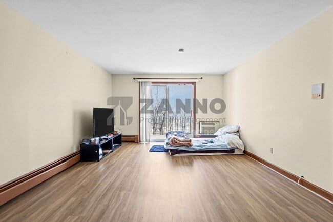 Building Photo - 1 Talbot St