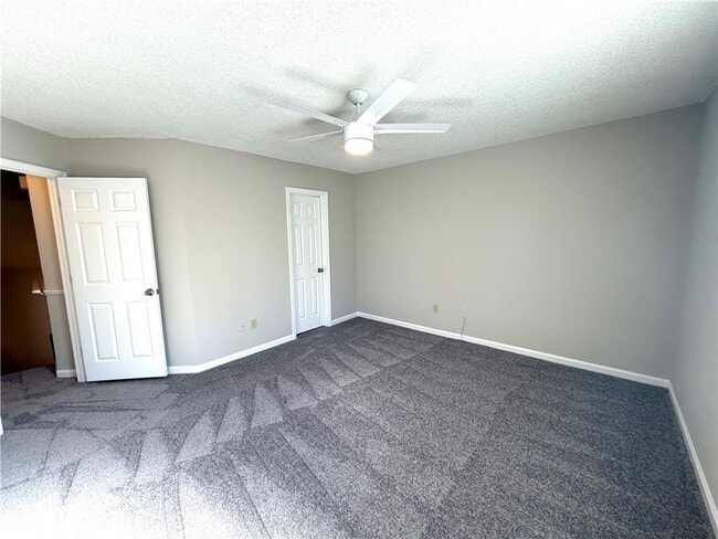 Building Photo - 1921 Cheatham Woods Dr SW